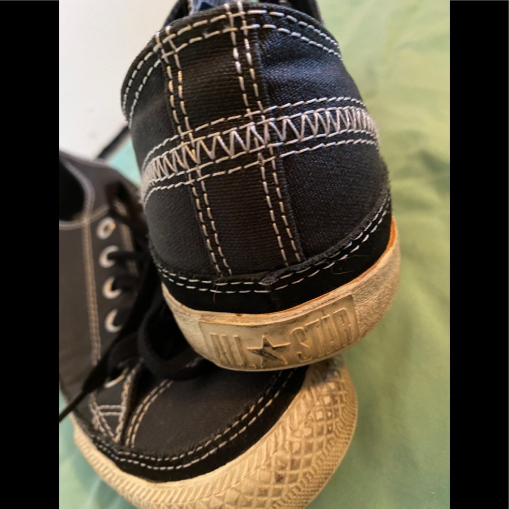 Black Converse All Stars Men’s 10 Women’s 8